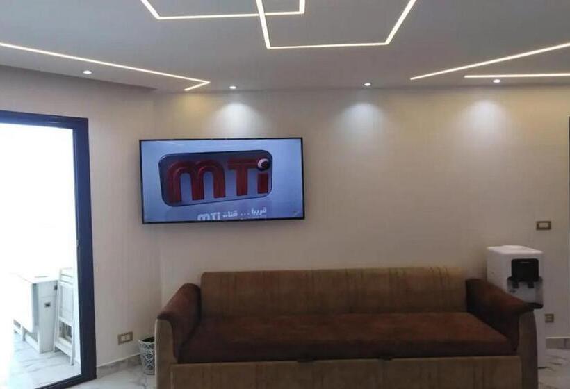 کلبه ییلاقی, بورتو سعيد صف اول