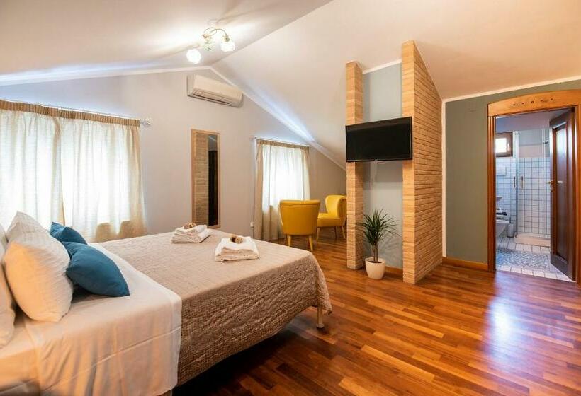 اتاق استاندارد با چشم‌انداز دریا, La Ginestra In Fiore Camere