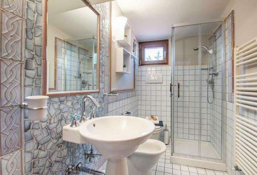 اتاق استاندارد با چشم‌انداز دریا, La Ginestra In Fiore Camere