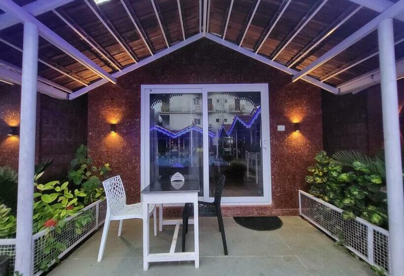 家庭间, Calangute By Goa Journey