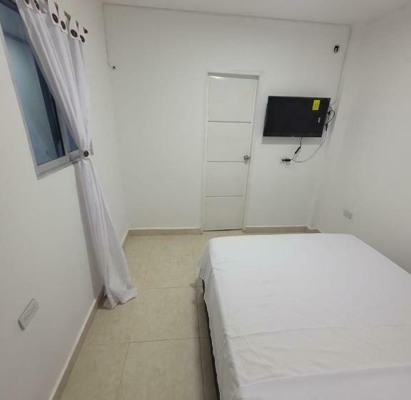 标准间, Maria Eugenia