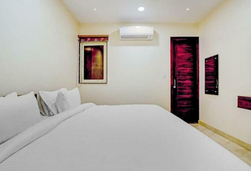 غرفة كلاسيكية ثلاثية, Oyo 80968b The Westin