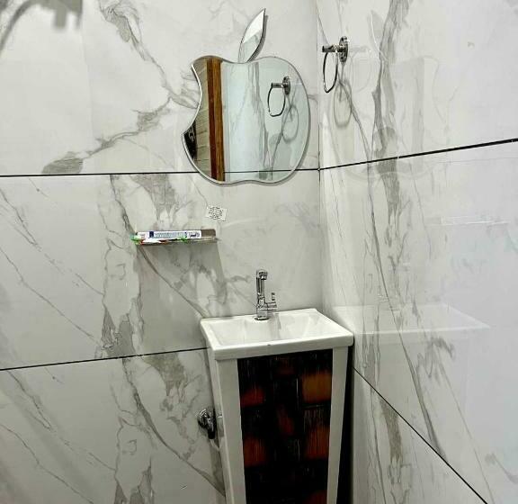 غرفة كلاسيكية ثلاثية, Oyo 80968b The Westin