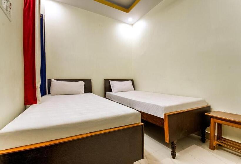 اتاق کلاسیک سه تخته, Spot On 81255b Happy Guest House