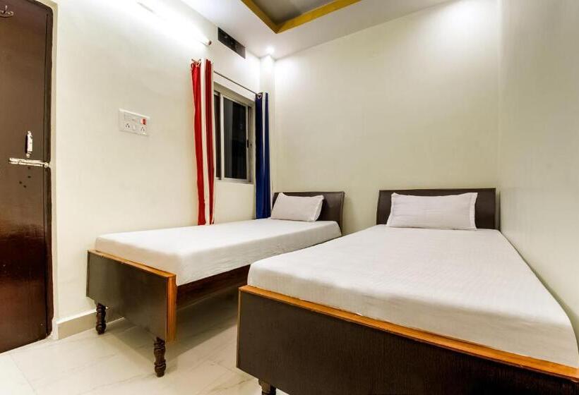 Трехместный Номер Классика, Spot On 81255b Happy Guest House