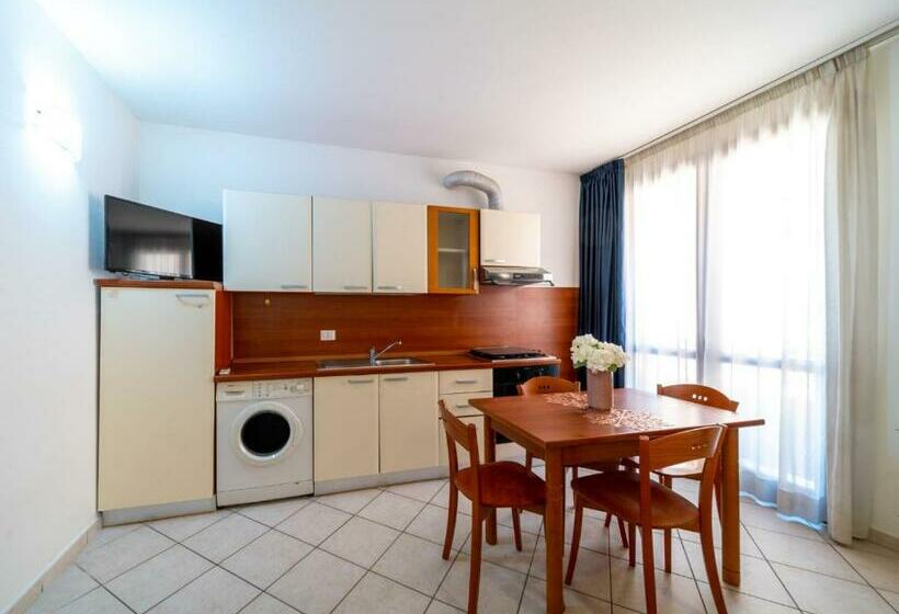 آپارتمان 1 خوابه, Residence Alessandra