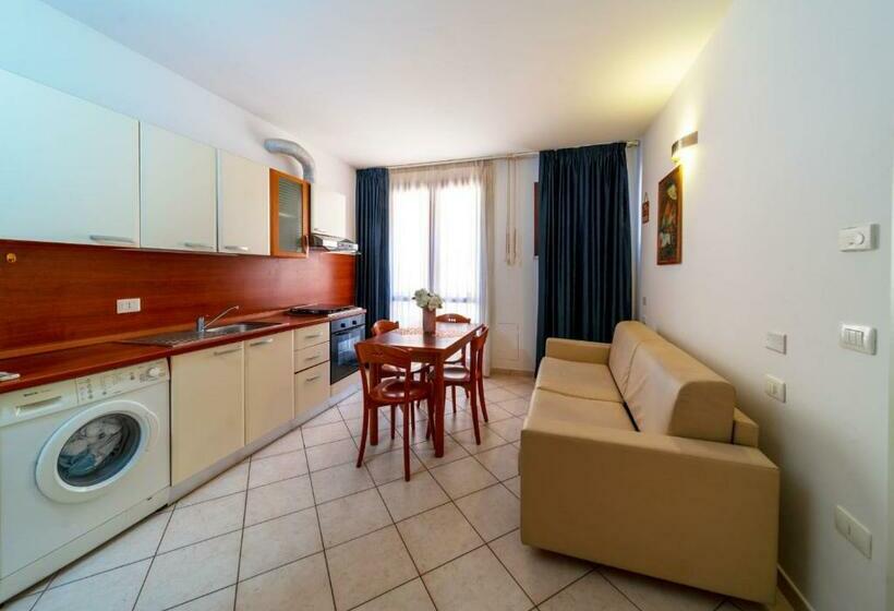 Апартаменты 1 Спальня, Residence Alessandra