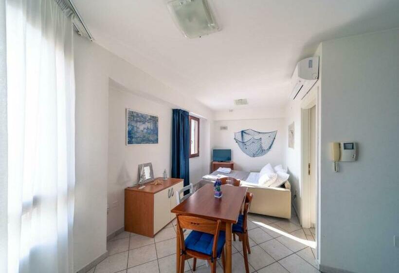 استودیوی استاندارد, Residence Alessandra