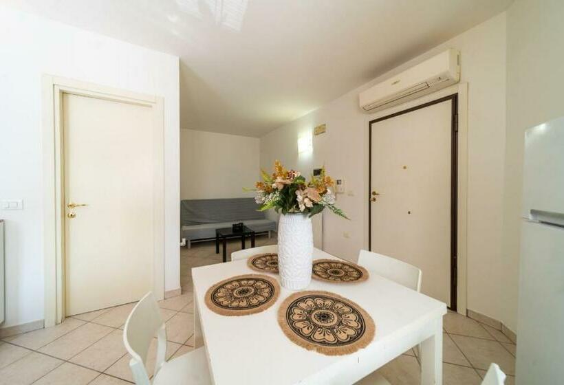 استودیوی لوکس, Residence Alessandra