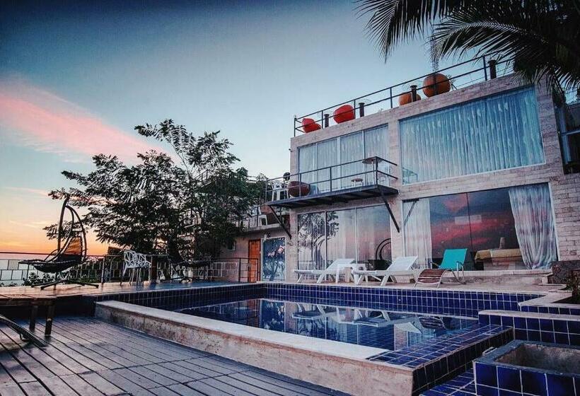 家庭间, ภูนางฟ้า Angel Hill