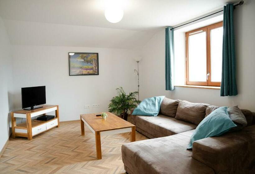 شقة غرفة واحدة مطلة على الحديقة, L’azimut