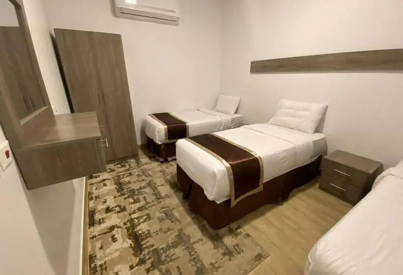 Deluxe Kolmen Hengen Huone, Aram Madinah Hotel فندق آرام المدينة