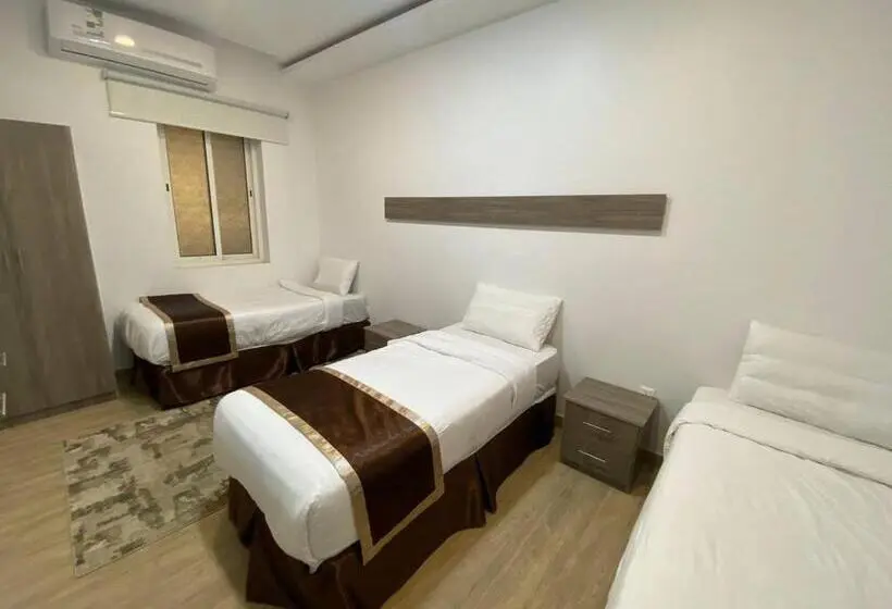 Deluxe Kolmen Hengen Huone, Aram Madinah Hotel فندق آرام المدينة