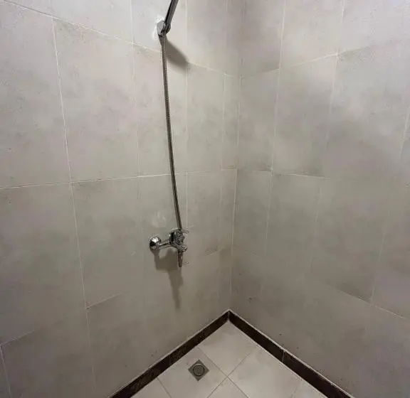 Deluxe Kolmen Hengen Huone, Aram Madinah Hotel فندق آرام المدينة
