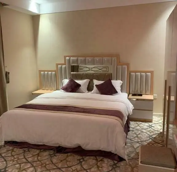 Perhestudio, فندق العزم