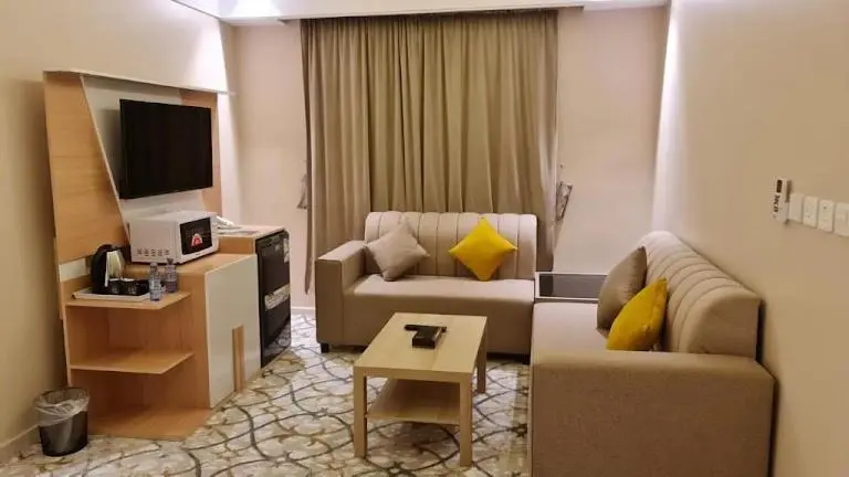 Perhestudio, فندق العزم