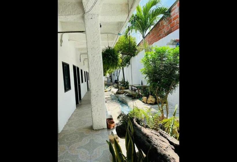 חדר סטנדרט לשלושה, Room In Lodge   Tr A1c Hostel Room Near Castillo San Felipe With Pool And Wifi