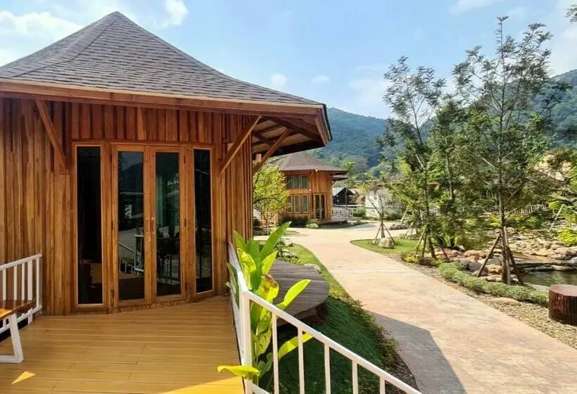 Villa 1 Makuuhuone, Times Klang Sapan Resort