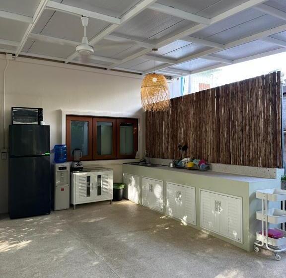 Кровать в Общей Комнате, Blessings Home & Café