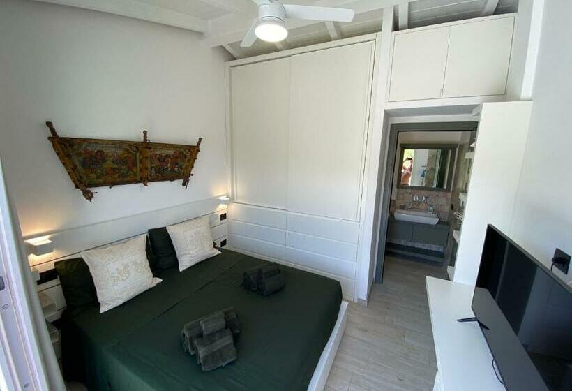 Standardzimmer mit Poolblick, Sweet Cugnana