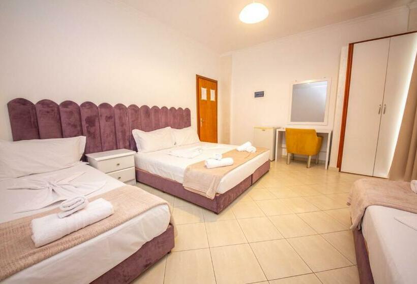 带海景标准四人间, Keliani