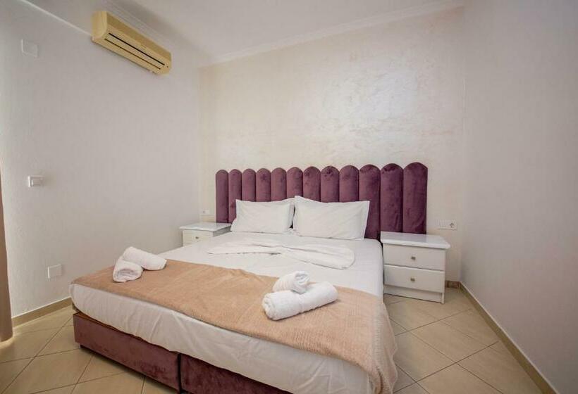 스탠다드 발코니 룸 측면 바다 전망, Keliani