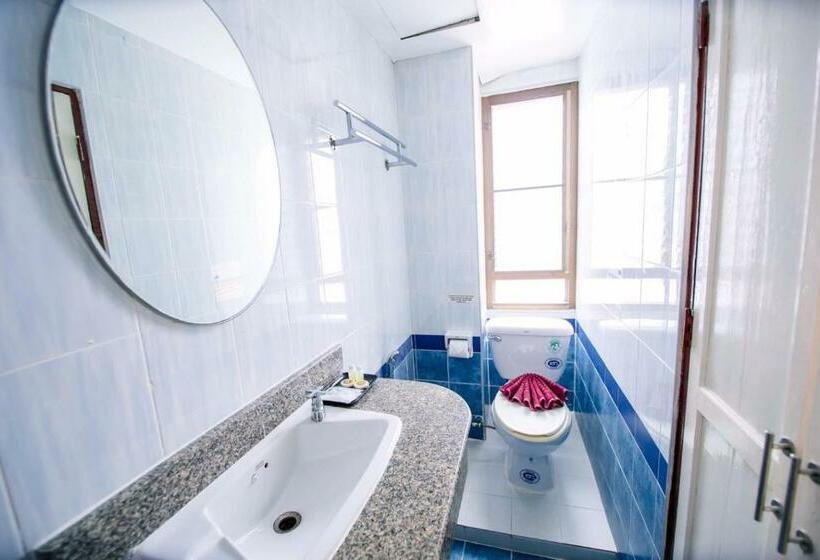 غرفة قياسية, Wanna Marine