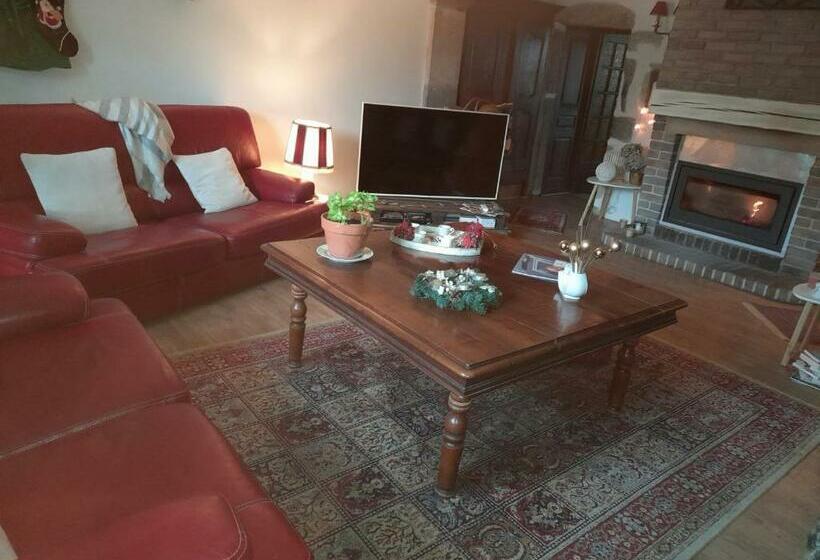 スタンダードルーム, Chambre Comtoise