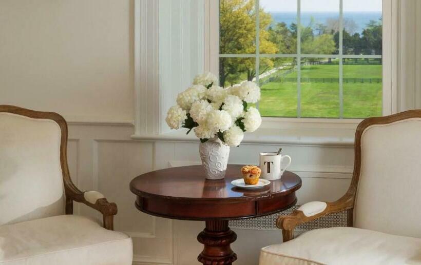 디럭스 룸, The Inn At Tacaro Estate