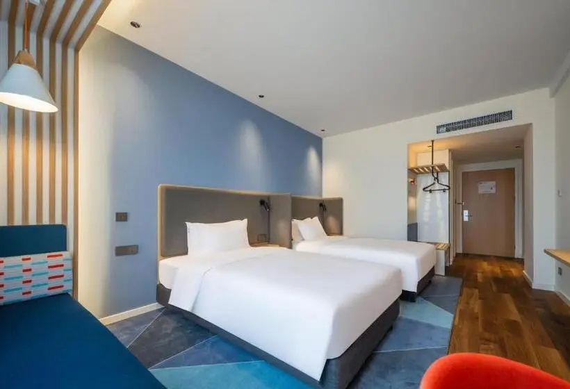 Standard-invahuone, Holiday Inn Express Jurong Xianlin