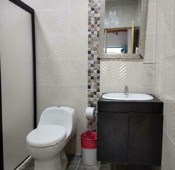 חדר משפחתי, Hosteria Puerta Del Nus