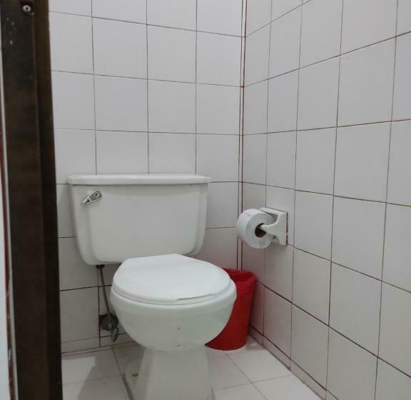 חדר משפחתי, Hosteria Puerta Del Nus