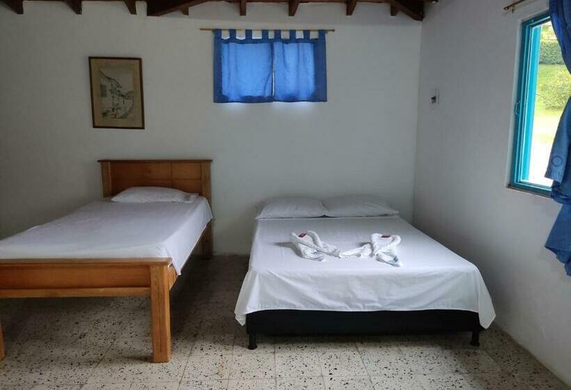 家庭间, Hosteria Puerta Del Nus