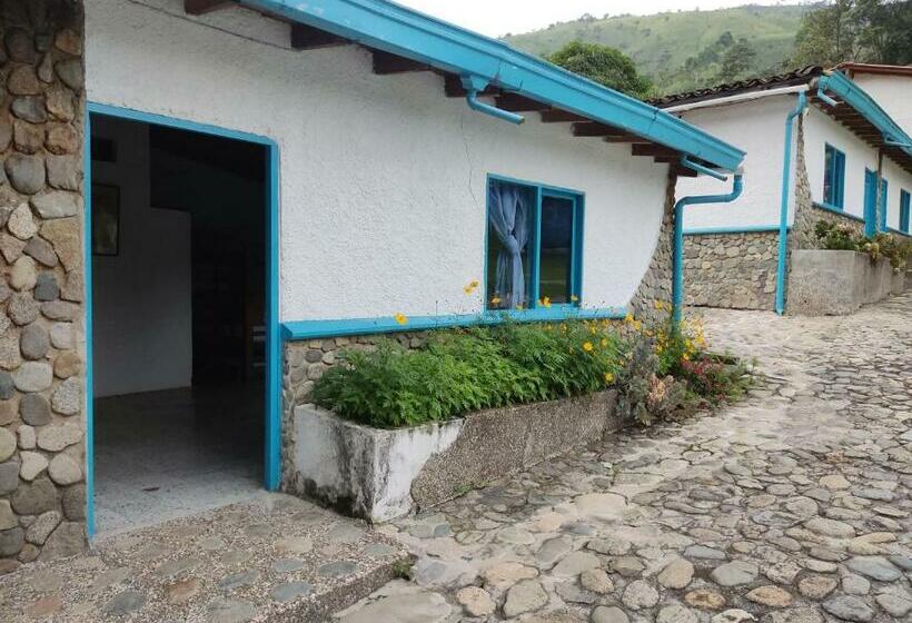 חדר משפחתי, Hosteria Puerta Del Nus