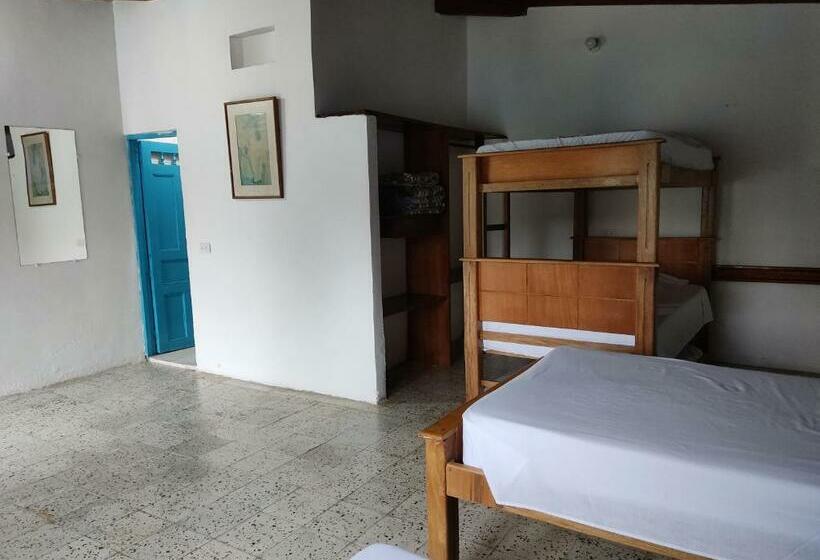 Семейный Номер, Hosteria Puerta Del Nus