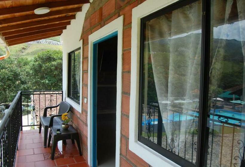 סוויטה, Hosteria Puerta Del Nus