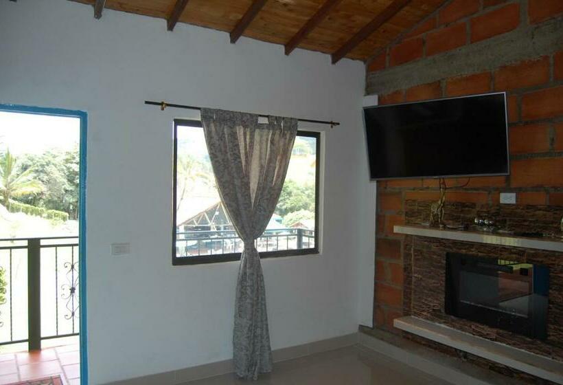 סוויטה, Hosteria Puerta Del Nus