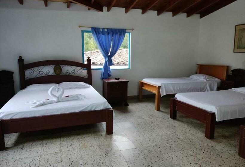 Семейный Номер Superior, Hosteria Puerta Del Nus