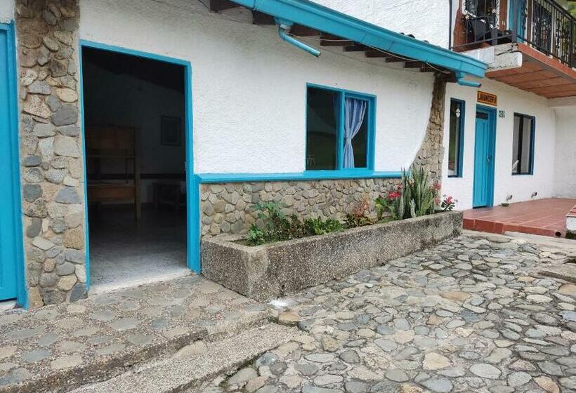 家庭间, Hosteria Puerta Del Nus