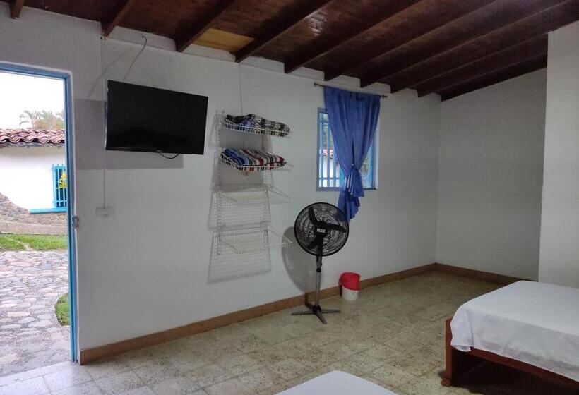 חדר סטנדרט לשלושה, Hosteria Puerta Del Nus