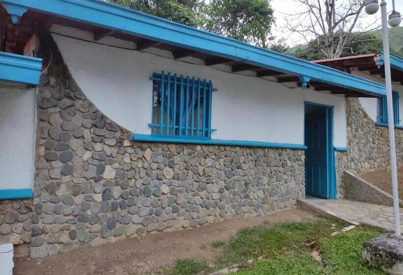 Номер Стандарт Трехместный, Hosteria Puerta Del Nus