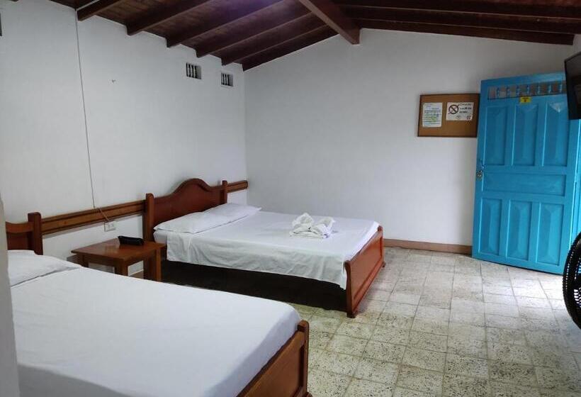 חדר סטנדרט לשלושה, Hosteria Puerta Del Nus