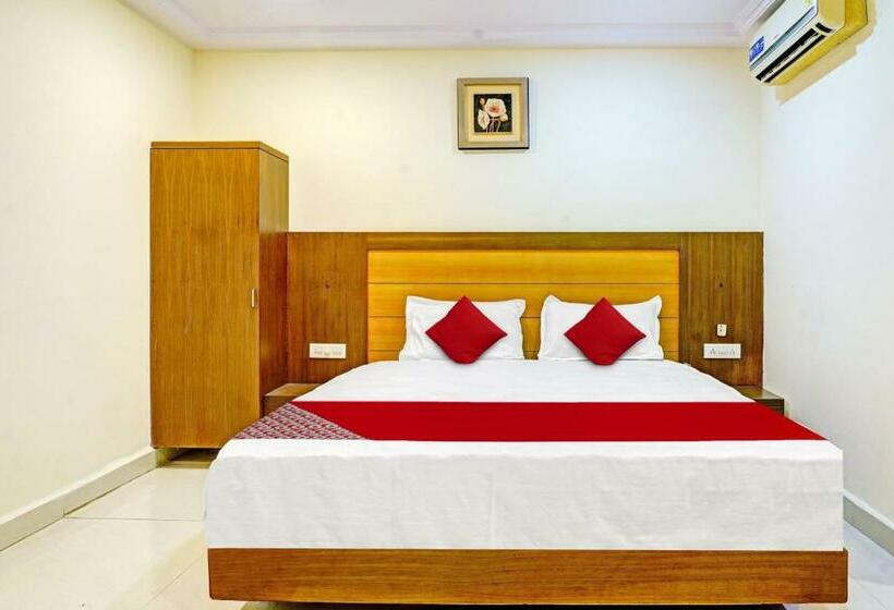 Трехместный Номер Классика, Oyo Flagship 81091  Samrat