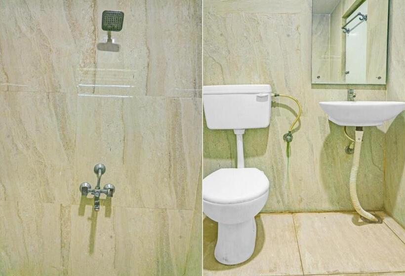 Трехместный Номер Классика, Oyo Flagship 81091  Samrat