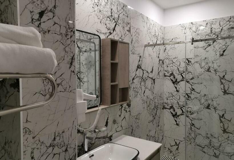 발코니가 있는 4인용 스탠다드 룸, Te Aldo