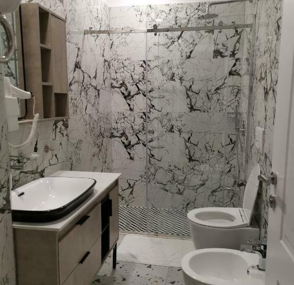 발코니가 있는 4인용 스탠다드 룸, Te Aldo