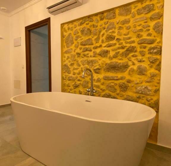 豪华房间, Suites Benalup Centro