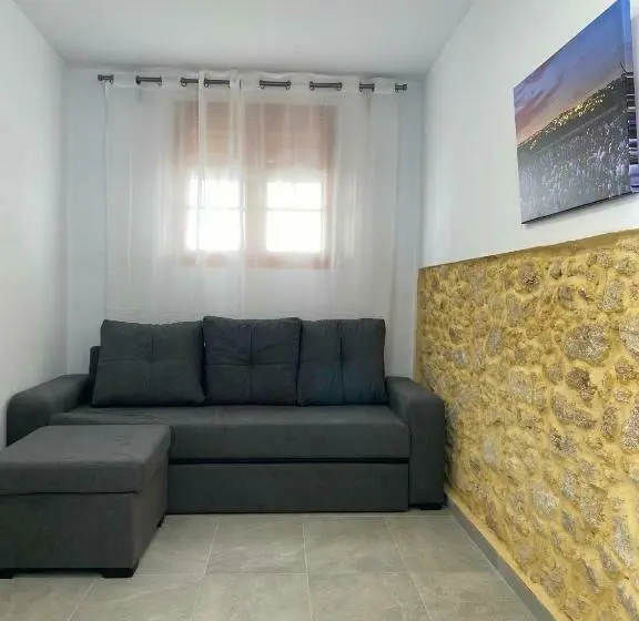 ファミリールーム, Suites Benalup Centro