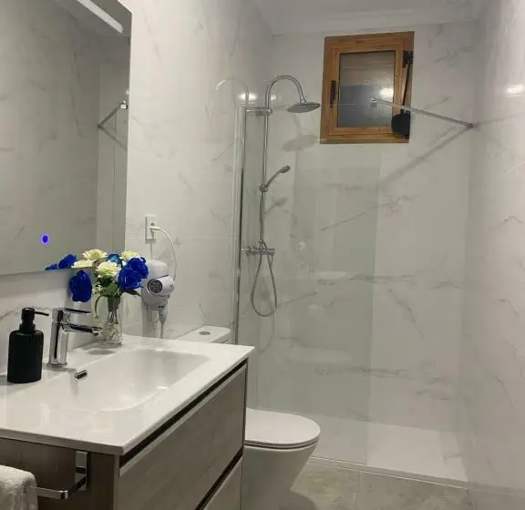 ファミリールーム, Suites Benalup Centro