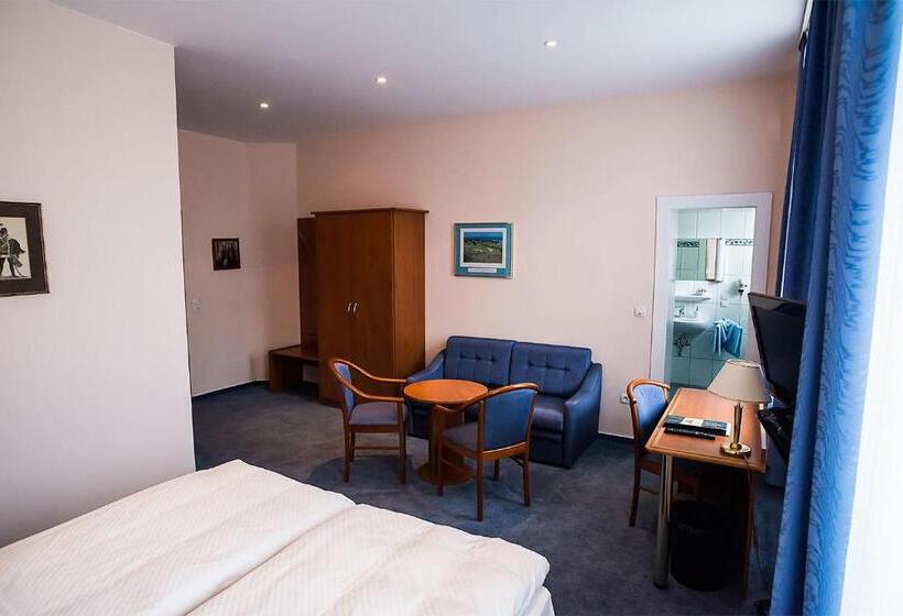 标准三人间, Golfhotel Denzerheide